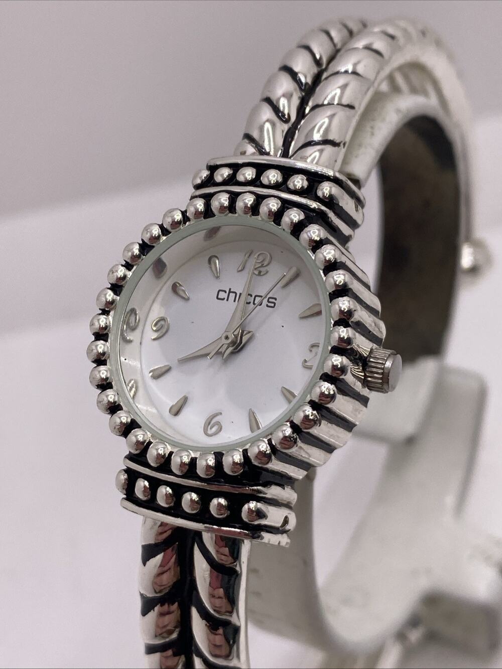 Womens Vintage Silver Tone Watch Works New Battery